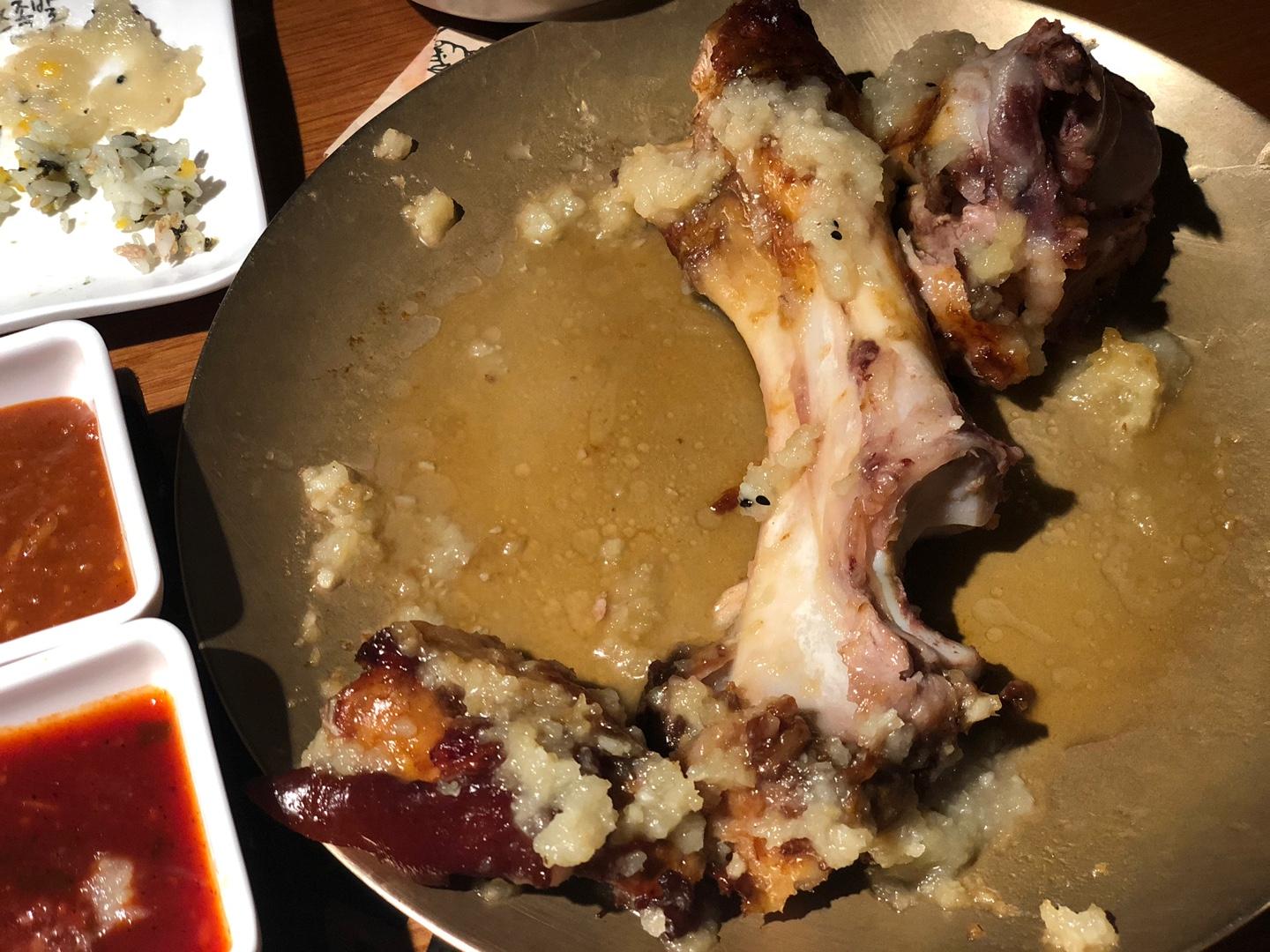 korea, seoul, hongdae, pork trotters, jokbal, korean food, review